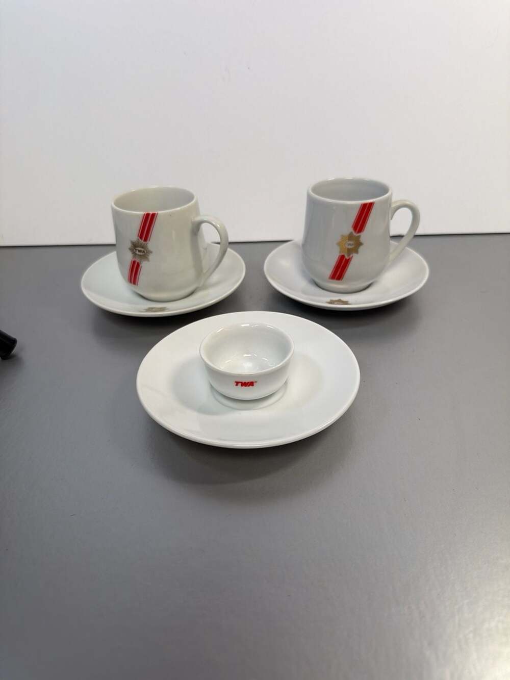 Vintage TWA Airline First Class China Coffee Cup Saucer and Ramekin Set of 5